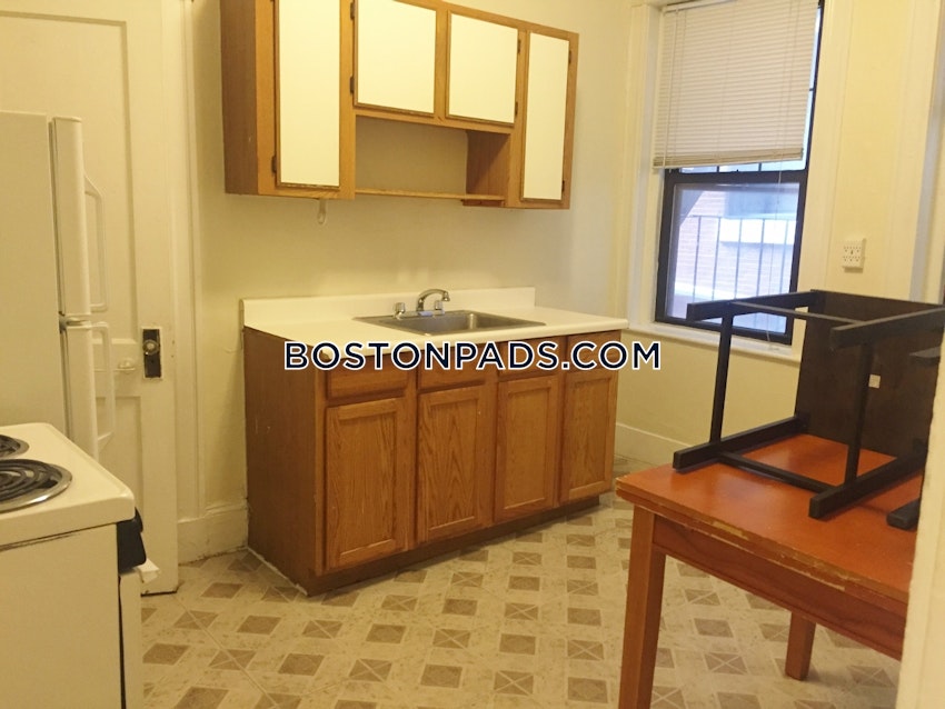 BOSTON - NORTHEASTERN/SYMPHONY - 2 Beds, 1 Bath - Image 1