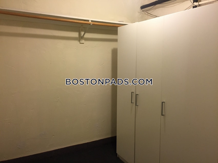 BOSTON - NORTHEASTERN/SYMPHONY - 2 Beds, 1 Bath - Image 3