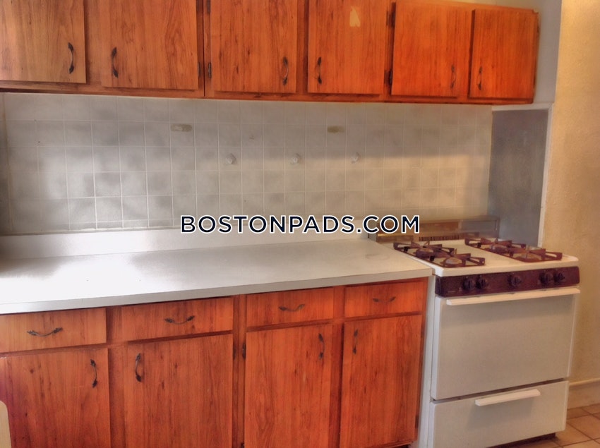 BOSTON - NORTHEASTERN/SYMPHONY - 2 Beds, 1 Bath - Image 2