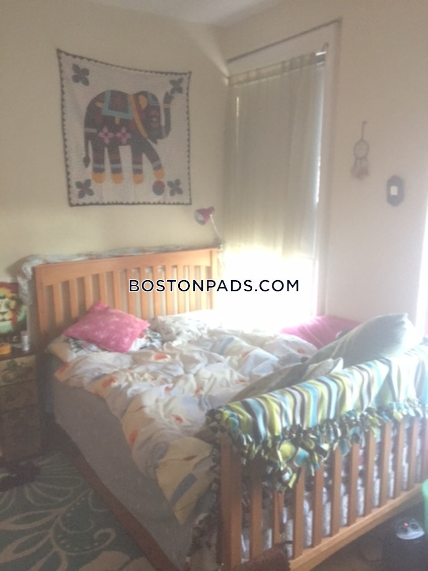 BOSTON - NORTHEASTERN/SYMPHONY - 3 Beds, 1 Bath - Image 8