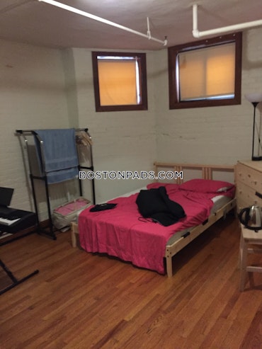 Boston - 3 Beds, 1 Baths