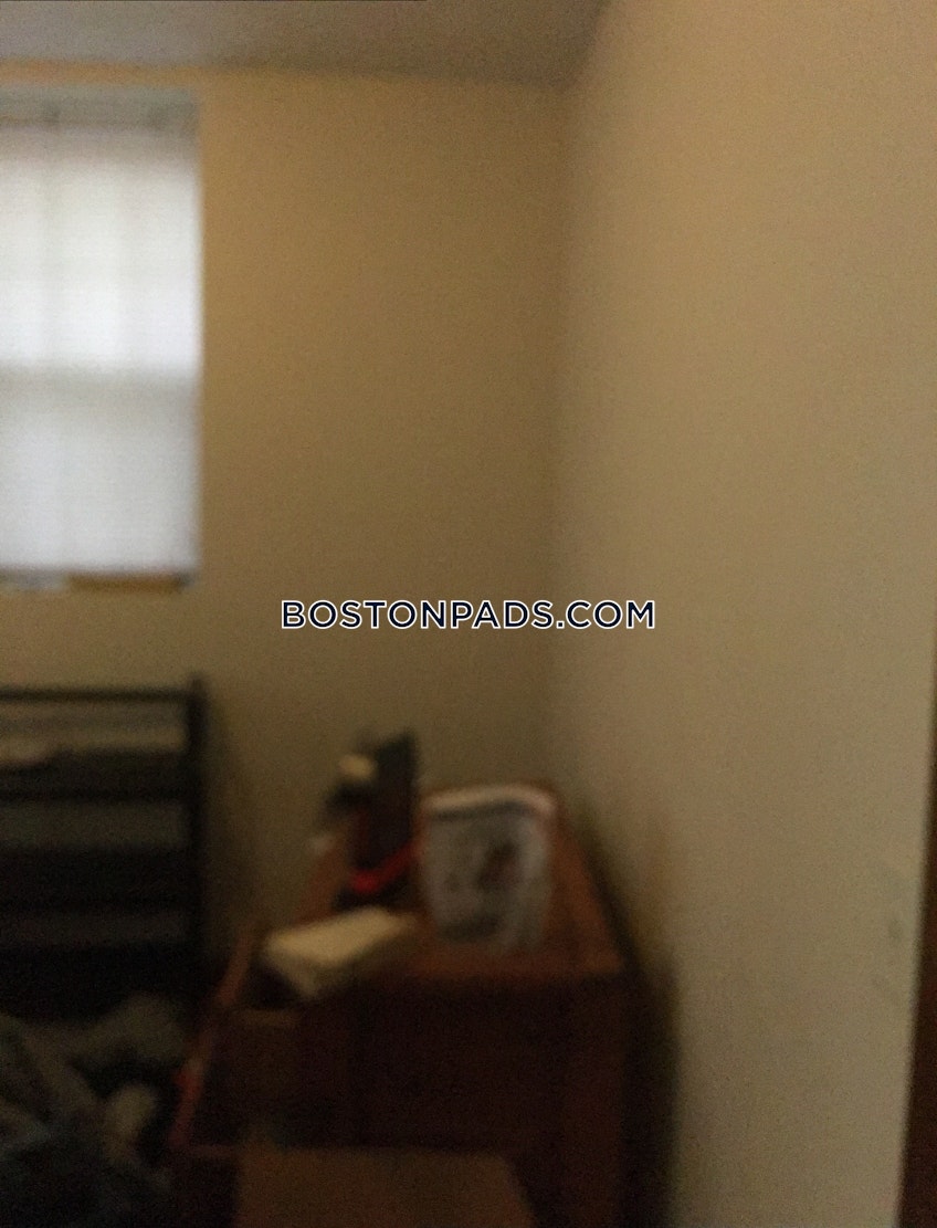 Boston - $3,900+ /month