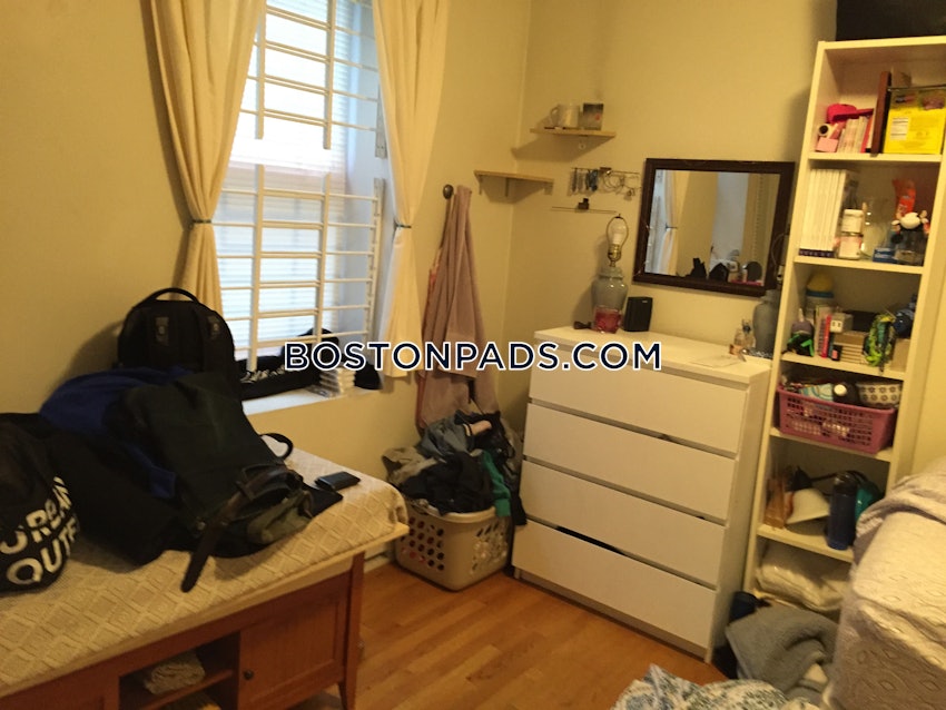 BOSTON - NORTHEASTERN/SYMPHONY - 2 Beds, 1 Bath - Image 5