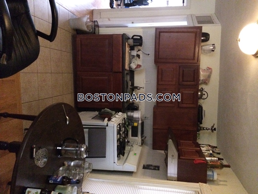 Boston - Northeastern/Symphony - 3 Beds, 1 Bath - Image 31