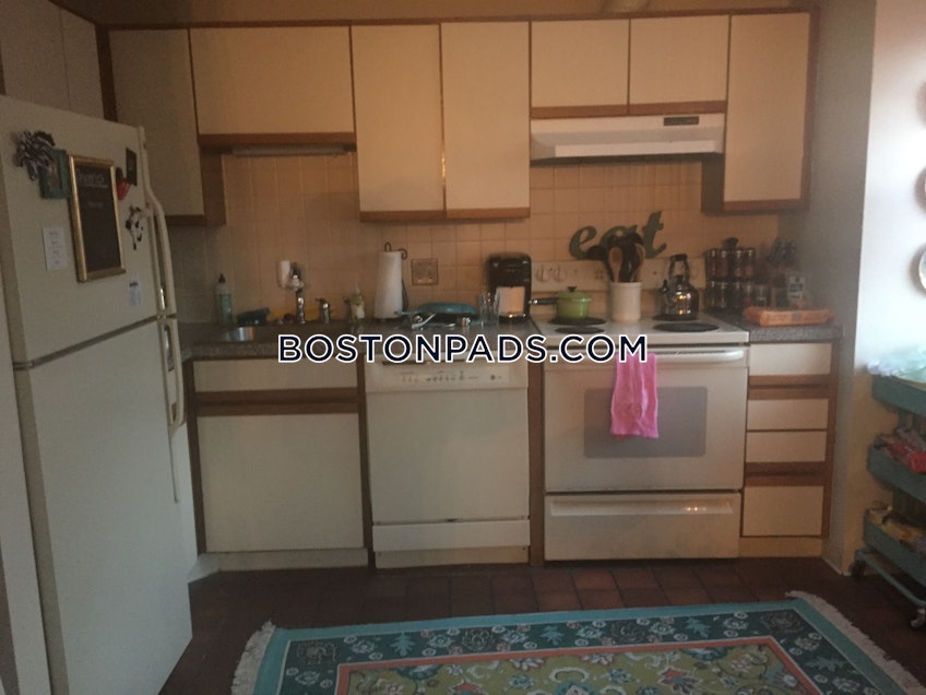 Boston - $3,000+ /month