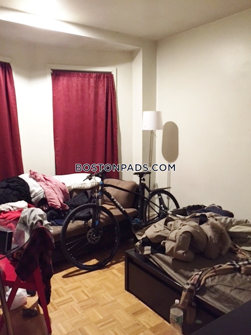 BOSTON - NORTHEASTERN/SYMPHONY - 3 Beds, 1 Bath - Image 17