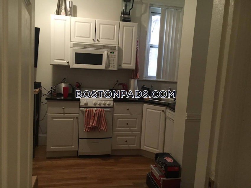 Boston - Fenway/Kenmore - 2 Beds, 1 Bath - Image 3