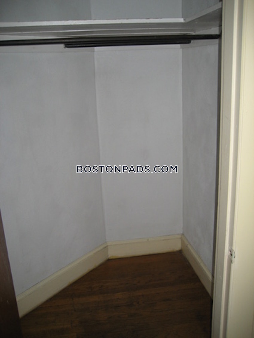 BOSTON - NORTHEASTERN/SYMPHONY - 2 Beds, 1 Bath - Image 12