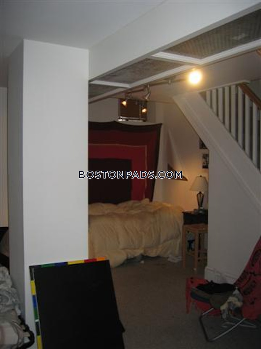 BOSTON - NORTHEASTERN/SYMPHONY - 2 Beds, 1 Bath - Image 13