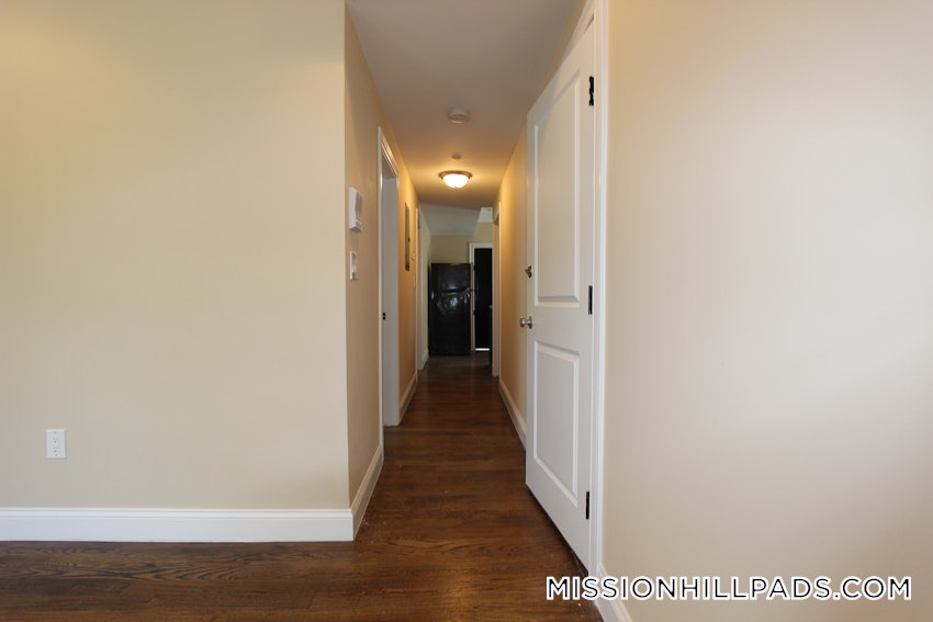 BOSTON - ROXBURY - 2 Beds, 1 Bath - Image 13