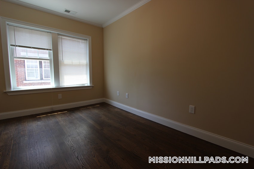 BOSTON - ROXBURY - 2 Beds, 1 Bath - Image 12