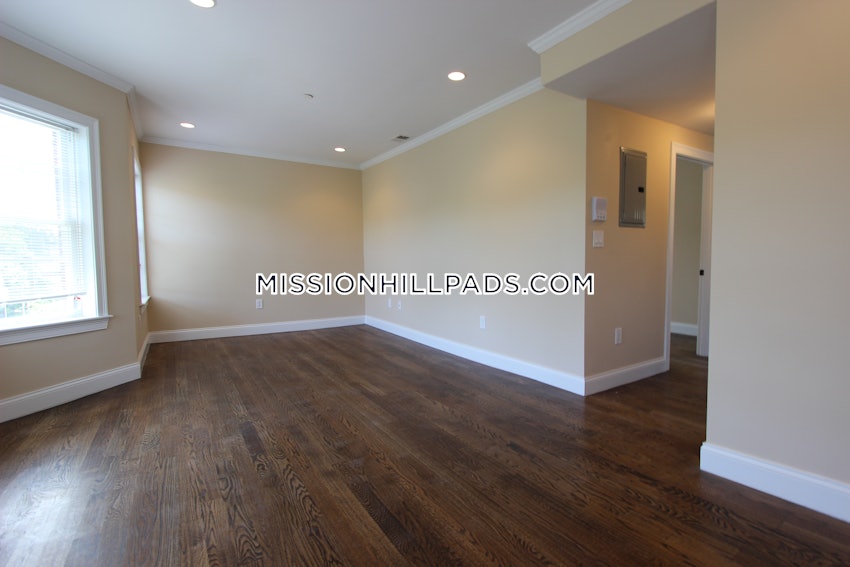 BOSTON - ROXBURY - 2 Beds, 1 Bath - Image 13