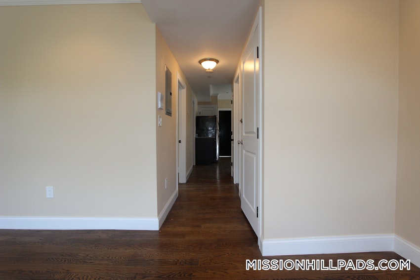 BOSTON - ROXBURY - 2 Beds, 1 Bath - Image 12