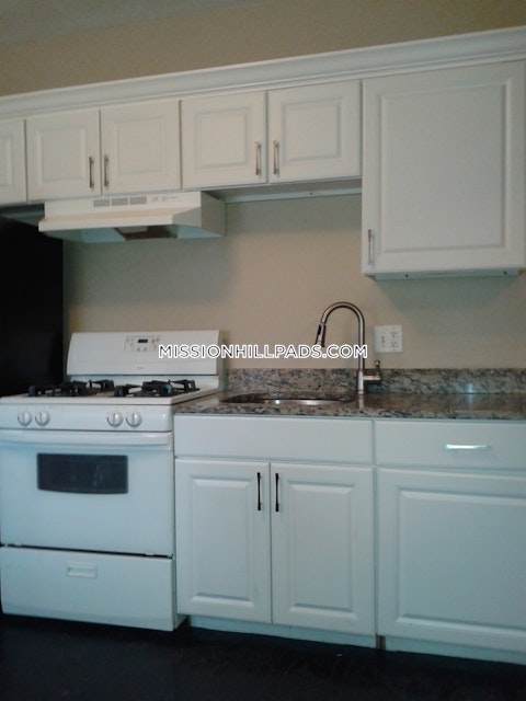 Shawmut Ave. Boston photo 9