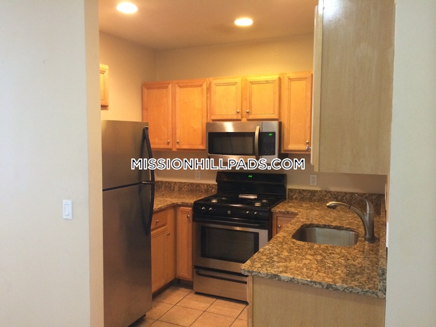 BOSTON - ROXBURY - 3 Beds, 1 Bath - Image 1