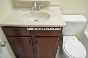 Boston - 3 Beds, 1 Baths