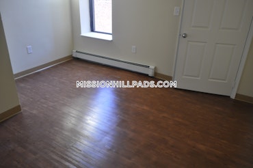 Boston - 3 Beds, 1 Baths