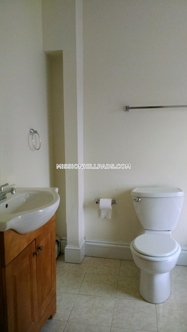 Boston - 1 Beds, 1 Baths