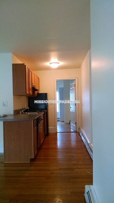 Boston - 1 Beds, 1 Baths