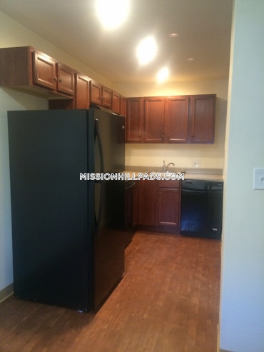 Boston - 3 Beds, 1 Baths