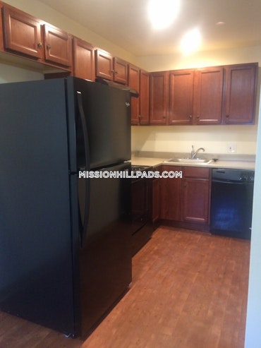Boston - 3 Beds, 1 Baths