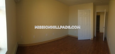 Boston - 3 Beds, 1 Baths