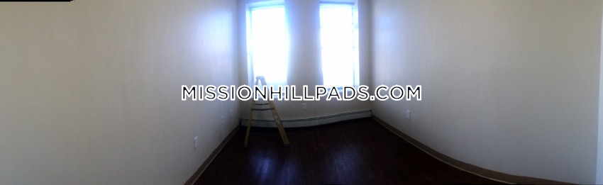 BOSTON - ROXBURY - 3 Beds, 1 Bath - Image 6