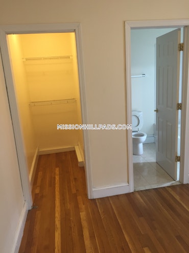 Boston - 1 Beds, 1 Baths