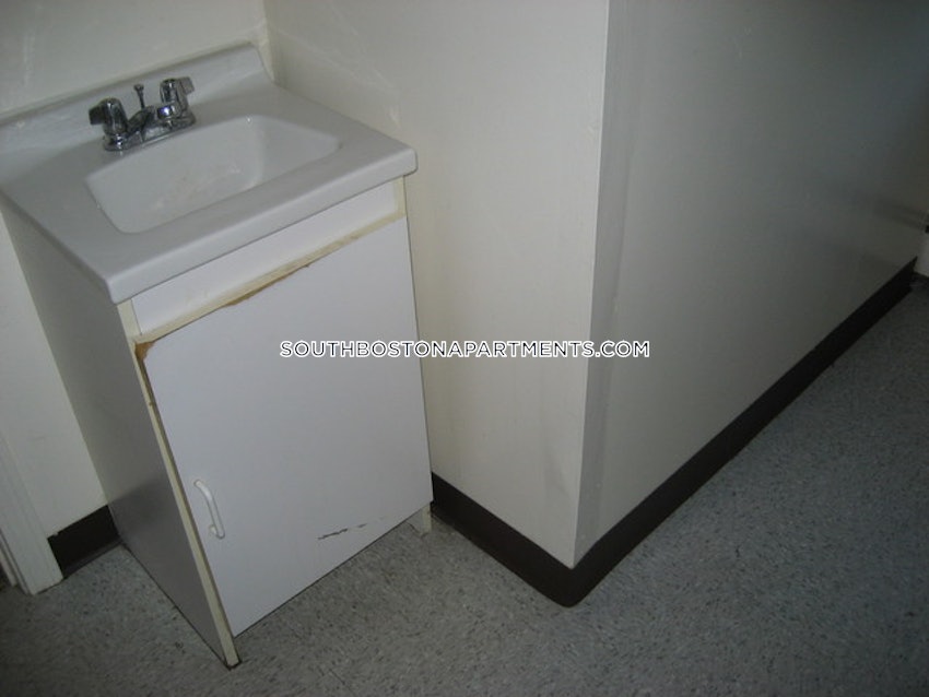 BOSTON - SOUTH BOSTON - ANDREW SQUARE - 1 Bed, 1 Bath - Image 13