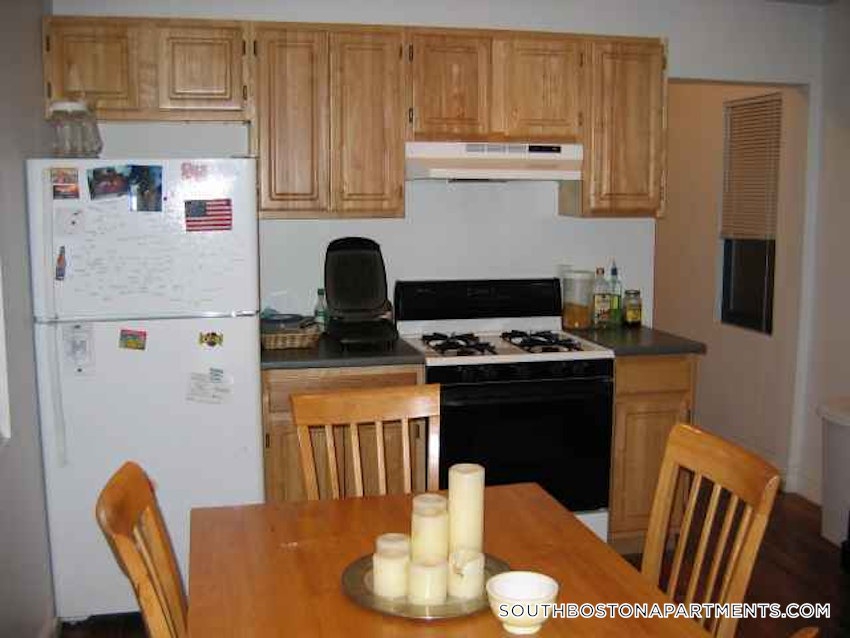 BOSTON - SOUTH BOSTON - ANDREW SQUARE - 4 Beds, 1 Bath - Image 4