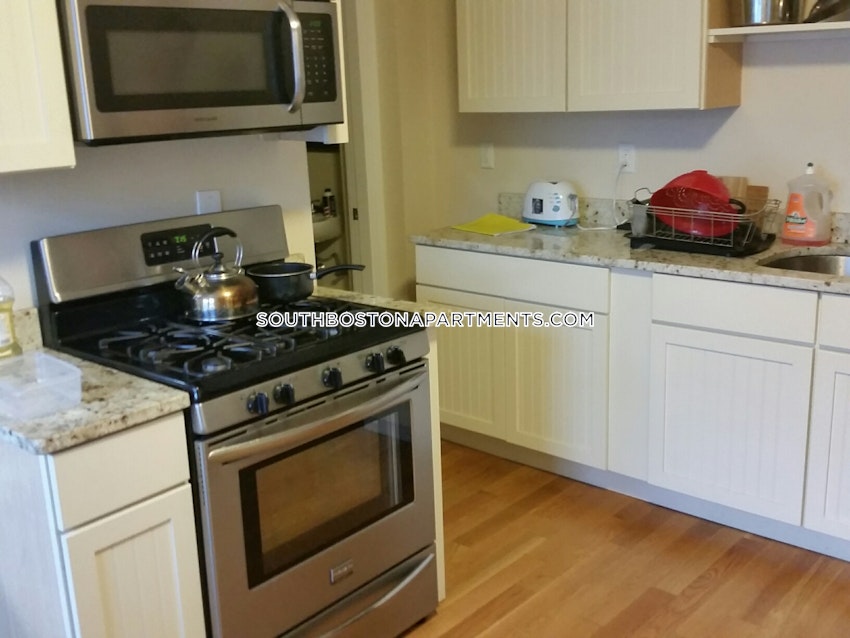 BOSTON - SOUTH BOSTON - ANDREW SQUARE - 4 Beds, 2 Baths - Image 10