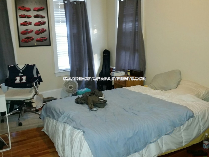 BOSTON - SOUTH BOSTON - ANDREW SQUARE - 4 Beds, 2 Baths - Image 4