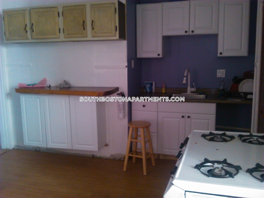 BOSTON - SOUTH BOSTON - ANDREW SQUARE - 3 Beds, 1 Bath - Image 1