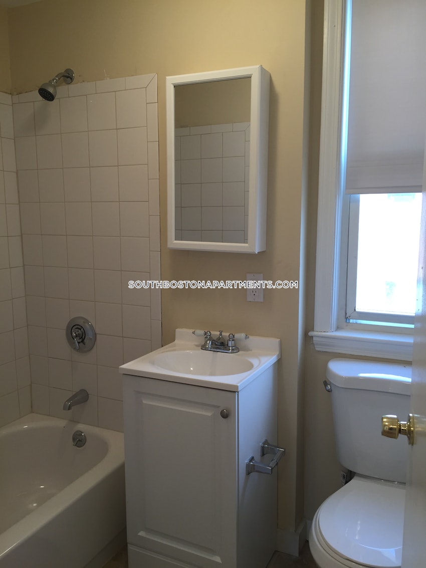 BOSTON - SOUTH BOSTON - ANDREW SQUARE - 3 Beds, 1 Bath - Image 46