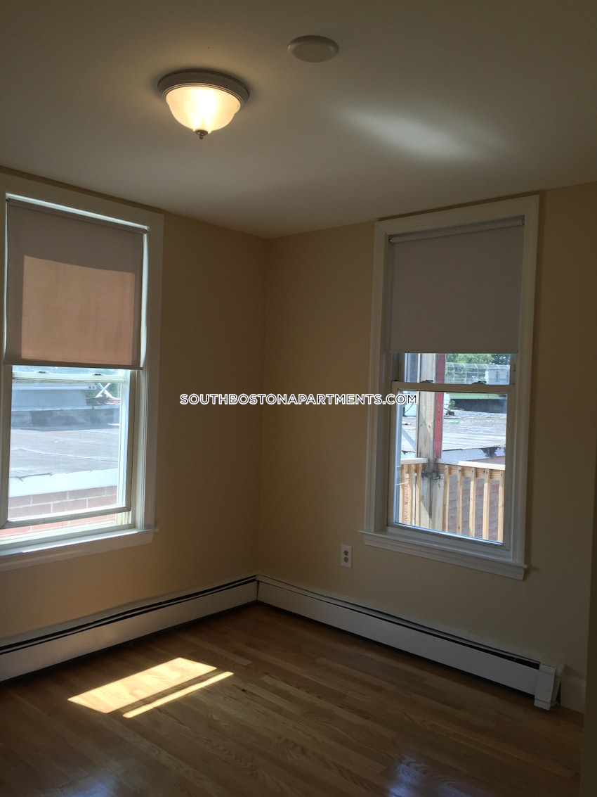 BOSTON - SOUTH BOSTON - ANDREW SQUARE - 3 Beds, 1 Bath - Image 9