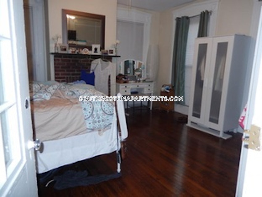 BOSTON - SOUTH BOSTON - EAST SIDE - 4 Beds, 2 Baths - Image 4