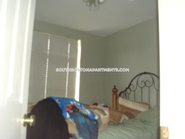 Boston - 2 Beds, 1 Baths