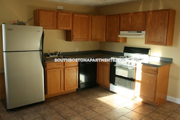 Boston - 2 Beds, 1 Baths