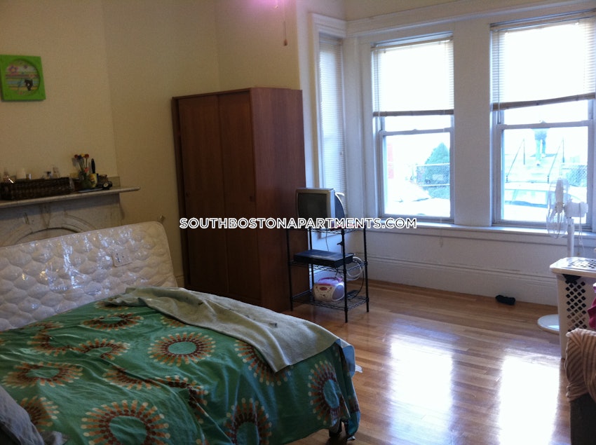 BOSTON - SOUTH BOSTON - ANDREW SQUARE - 1 Bed, 1 Bath - Image 8