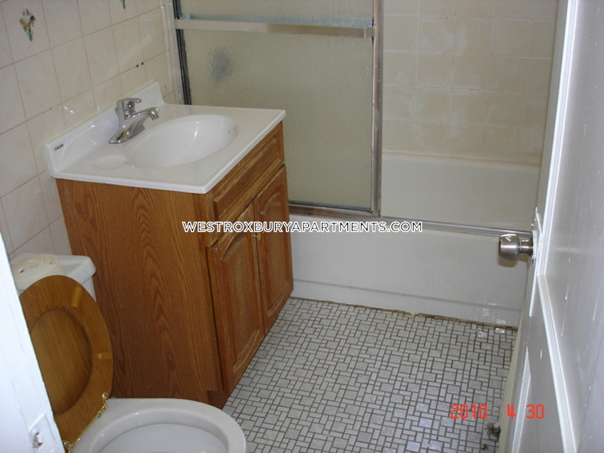 BOSTON - WEST ROXBURY - 1 Bed, 1 Bath - Image 5