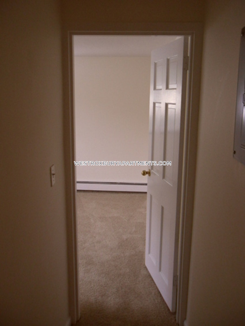 BOSTON - WEST ROXBURY - 2 Beds, 1 Bath - Image 12