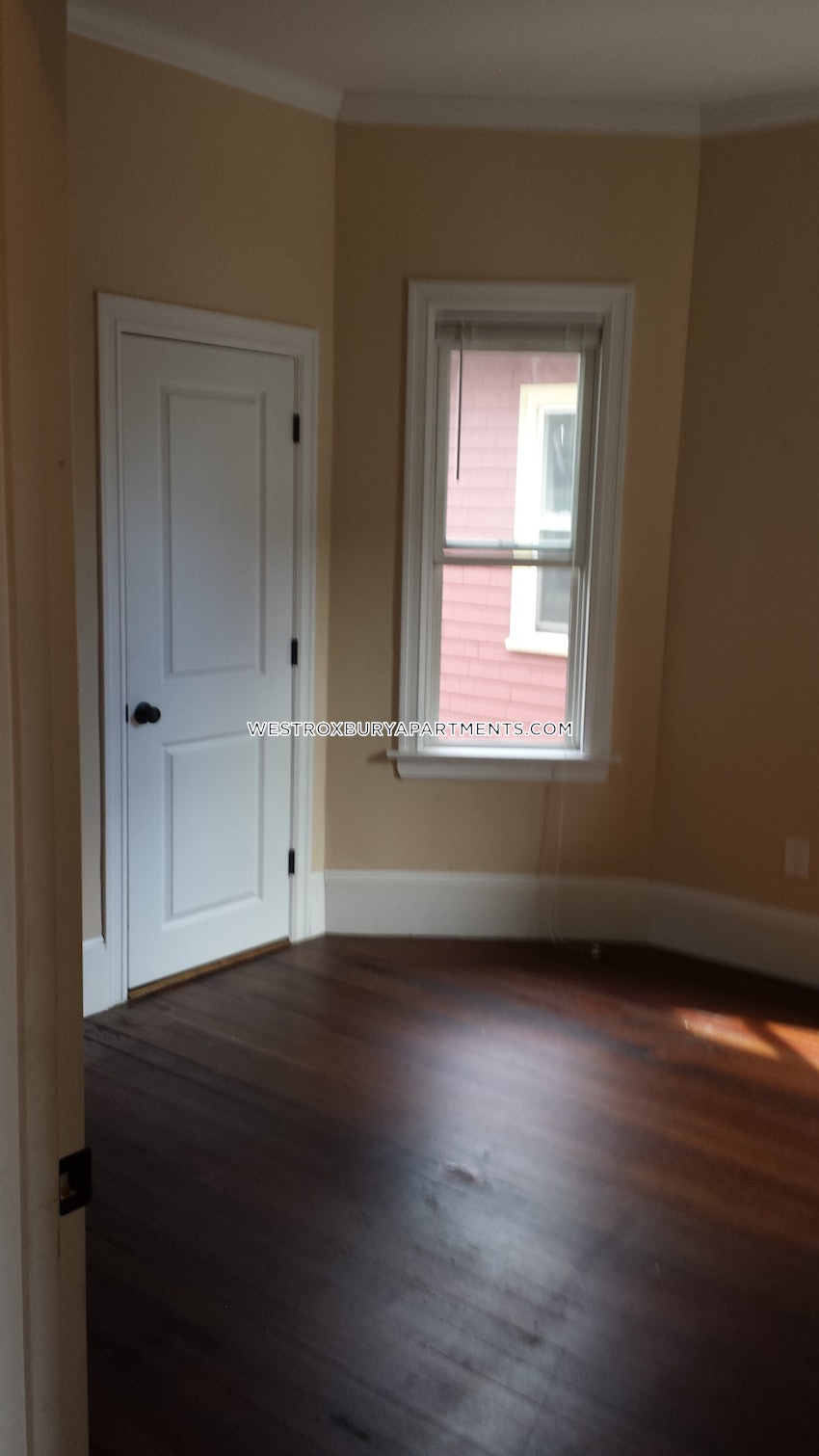 BOSTON - WEST ROXBURY - 3 Beds, 1 Bath - Image 6