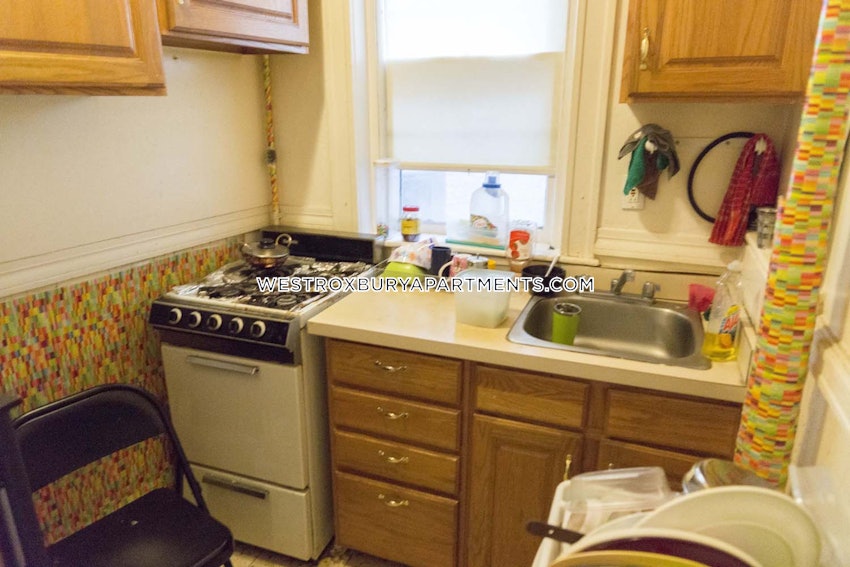 BOSTON - WEST ROXBURY - 1 Bed, 1 Bath - Image 1