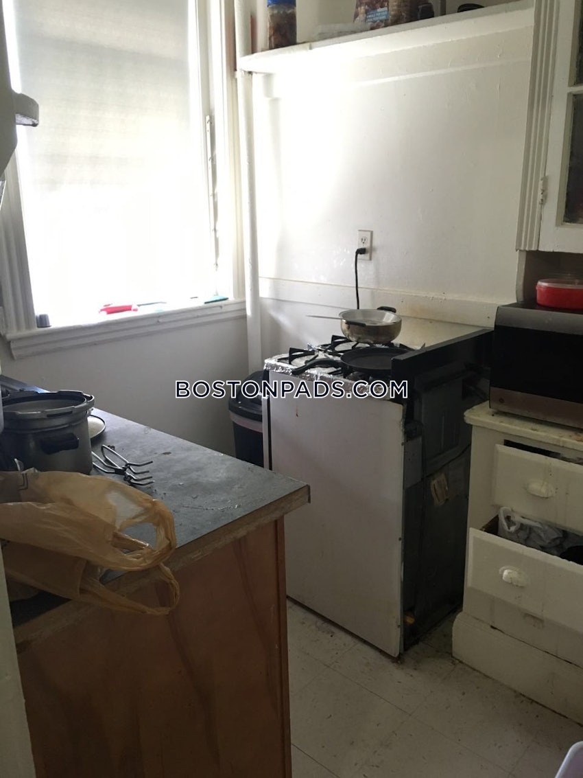 BOSTON - FENWAY/KENMORE - 1 Bed, 1 Bath - Image 8