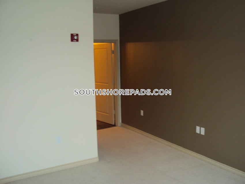 BRAINTREE - 2 Beds, 2 Baths - Image 17