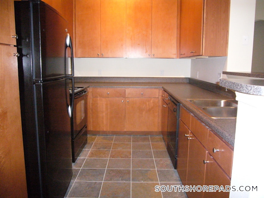 BRAINTREE - 2 Beds, 2 Baths - Image 6