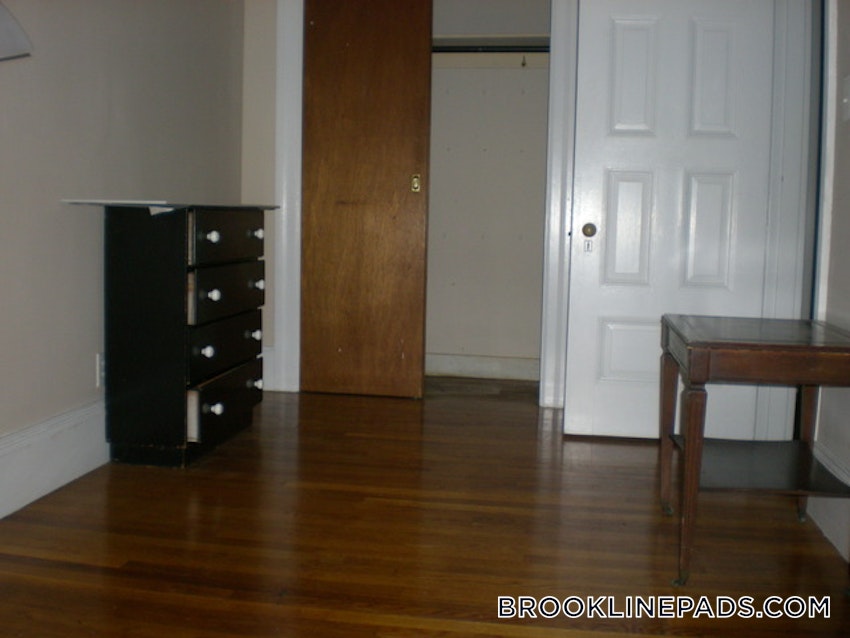 BROOKLINE- BOSTON UNIVERSITY - 1 Bed, 1 Bath - Image 5