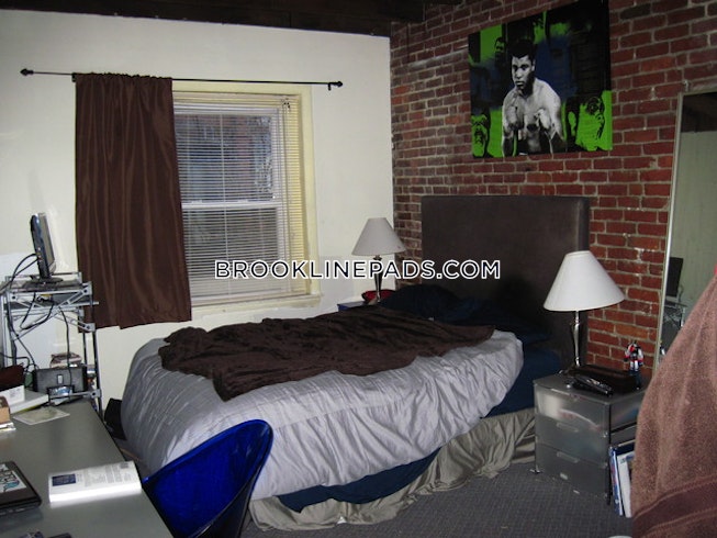 Brookline - $7,700+ /mo