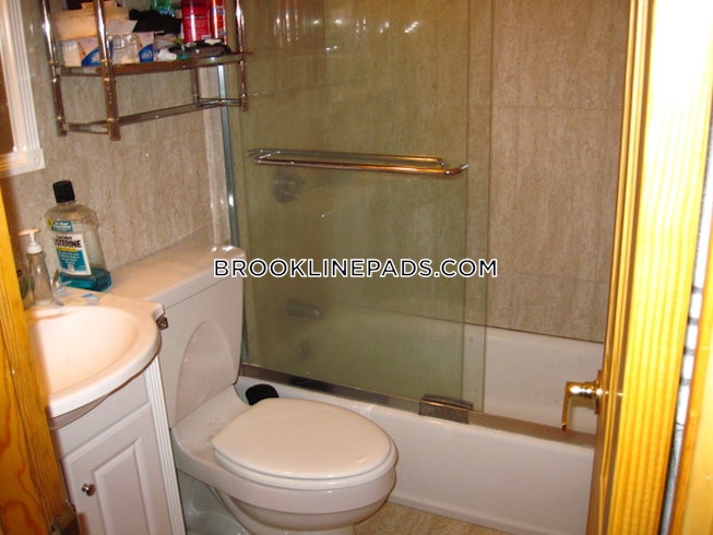 Brookline - $7,700+ /mo