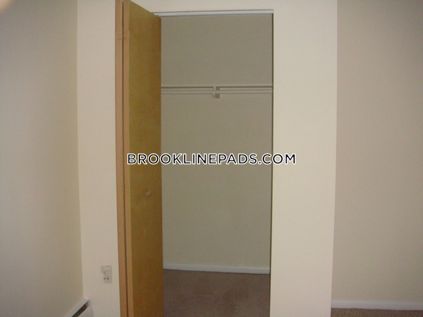 BROOKLINE- COOLIDGE CORNER - 2 Beds, 1 Bath - Image 1